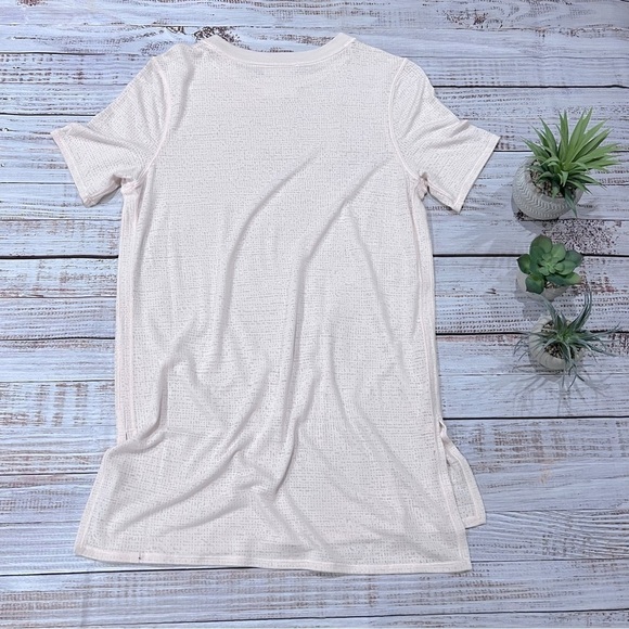 Lululemon Tee - Picture 5 of 7